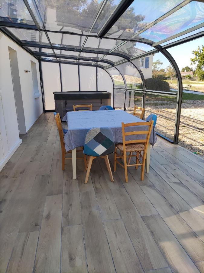 Maison Avec Jacuzzi Proche Plages Avrillé Buitenkant foto